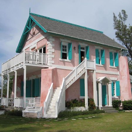 Beside The Pointe Cottage Savannah Sound エクステリア 写真